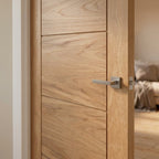 FD30 Fire Door Internal Oak Made-to-Measure, Fully Finished with Solid Core - detail view